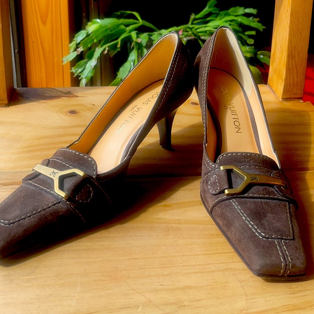 Louis Vuitton Square Toe Kitten Heels